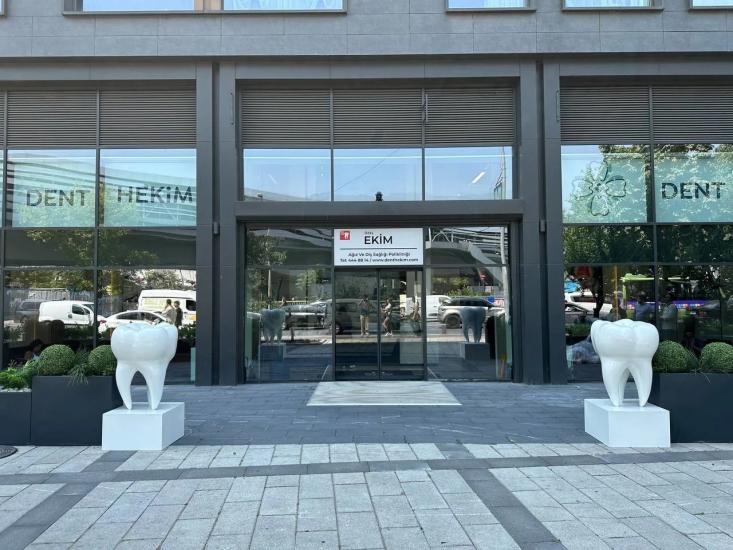 Kaideli Diş Reklam Totemi Diş Tabelası